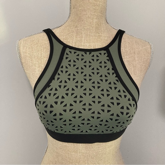 Skye Swim Bikini Top Size Small - Picture 1 of 9